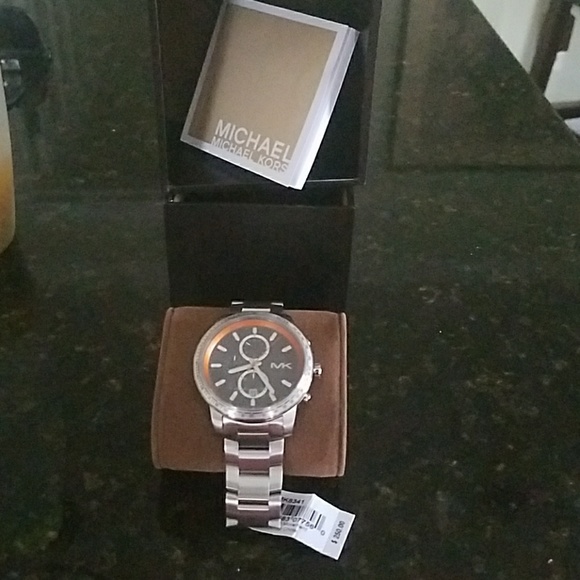 Men's nwt Michael Kors stainless watch - Picture 2 of 5